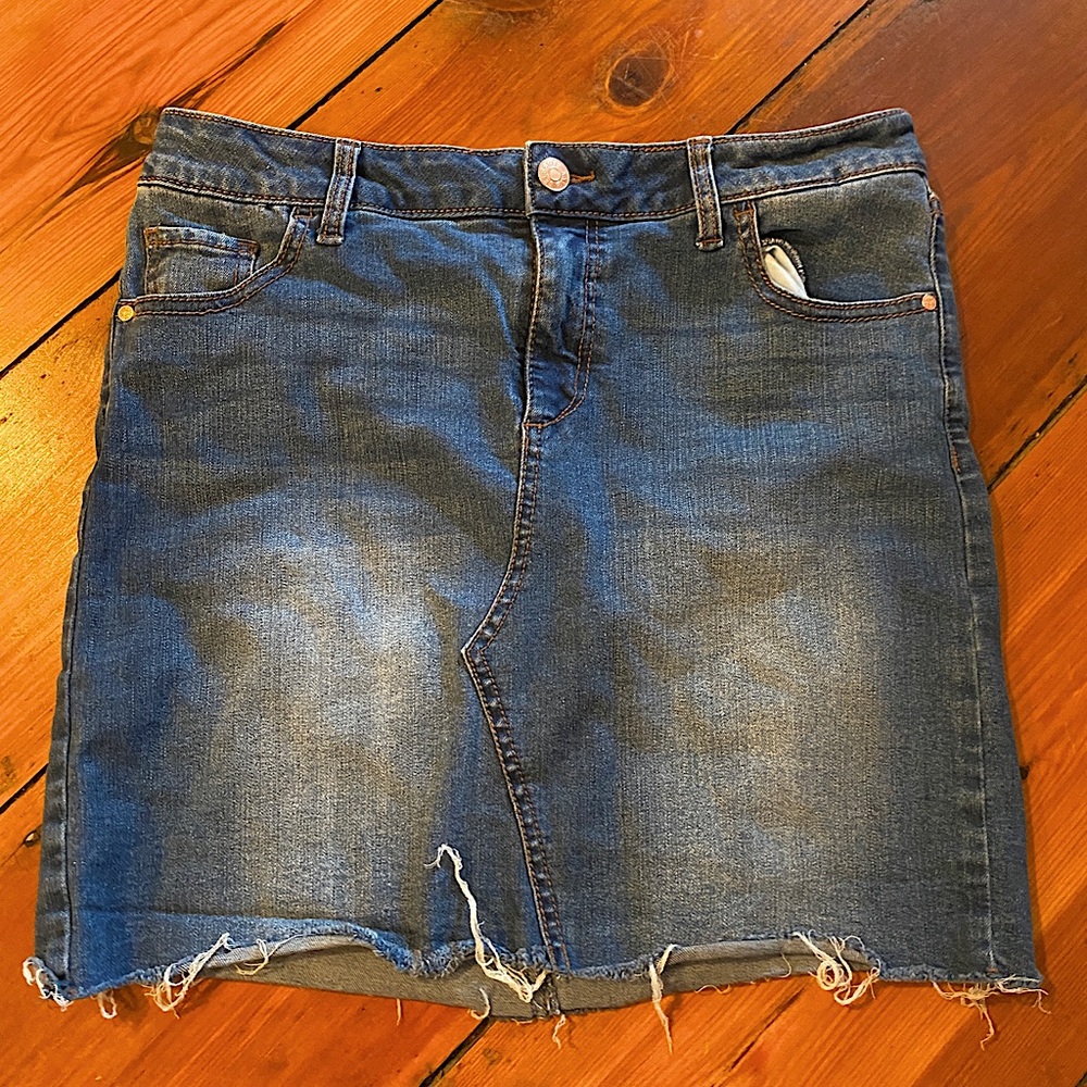 High waisted denim skirt